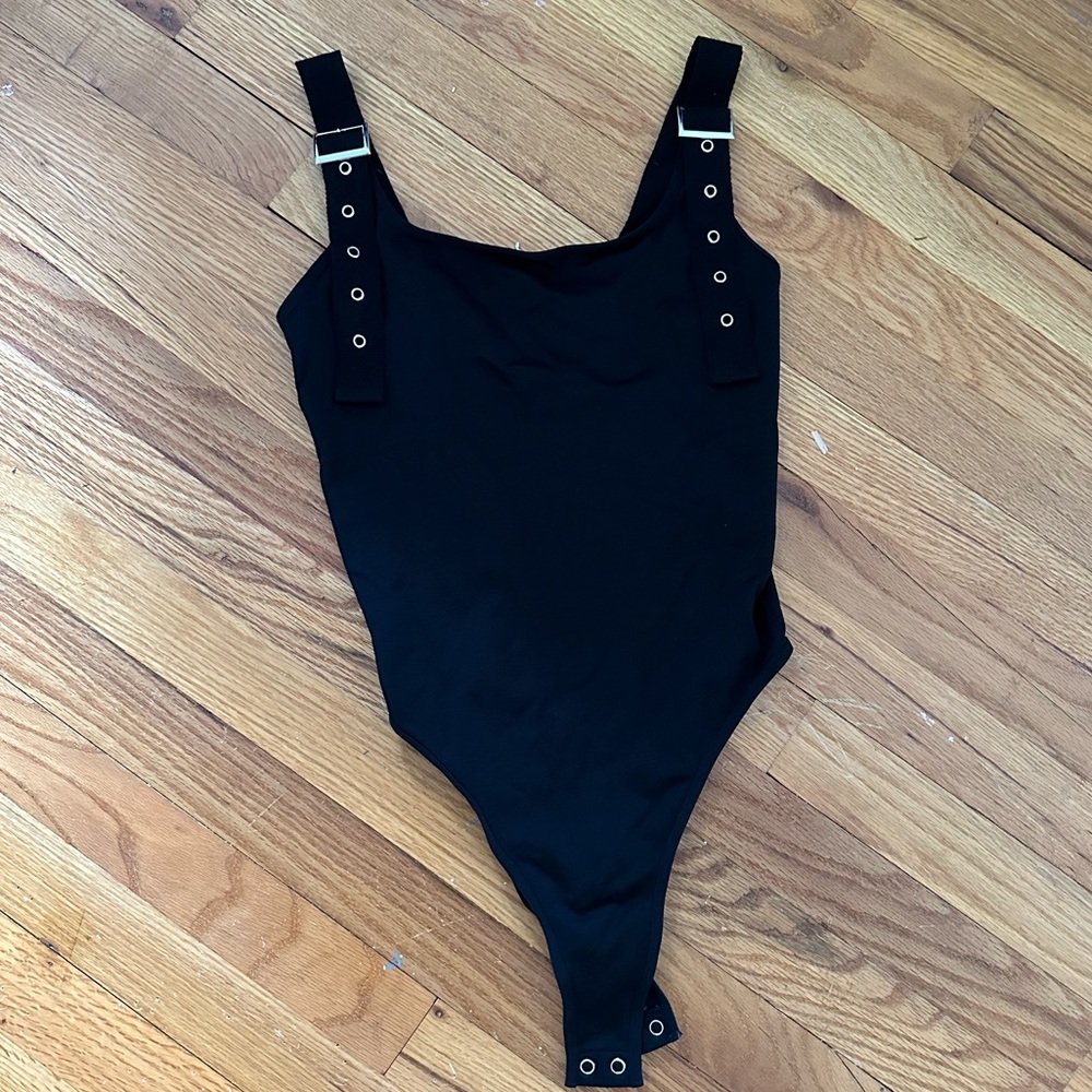 Black body suit size xs/s